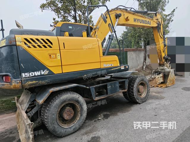 右后45(整機(jī)外觀) 右后45(整機(jī)外觀)