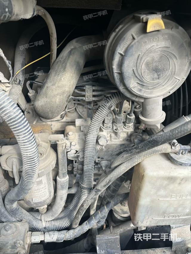 發(fā)動機整體俯視(整機外觀) 發(fā)動機整體俯視(整機外觀)