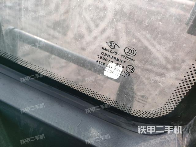 后窗玻璃角標(biāo)（駕駛室部分）