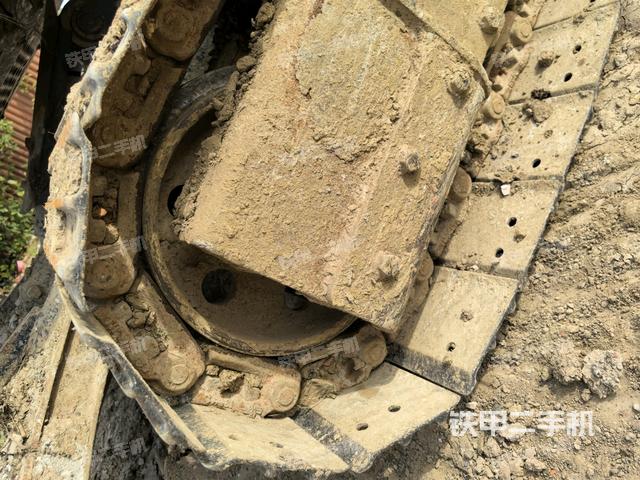 左導(dǎo)向輪（行走機(jī)構(gòu)）