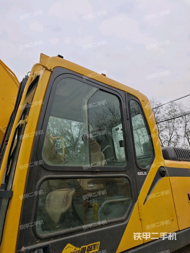 駕駛室頂部（整機(jī)外觀）