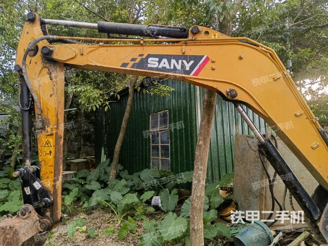 大臂整體?右側(cè)(工作和回轉(zhuǎn)裝置) 大臂整體?右側(cè)(工作和回轉(zhuǎn)裝置)
