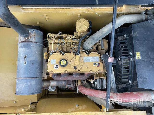 發(fā)動機整體俯視(整機外觀) 發(fā)動機整體俯視(整機外觀)