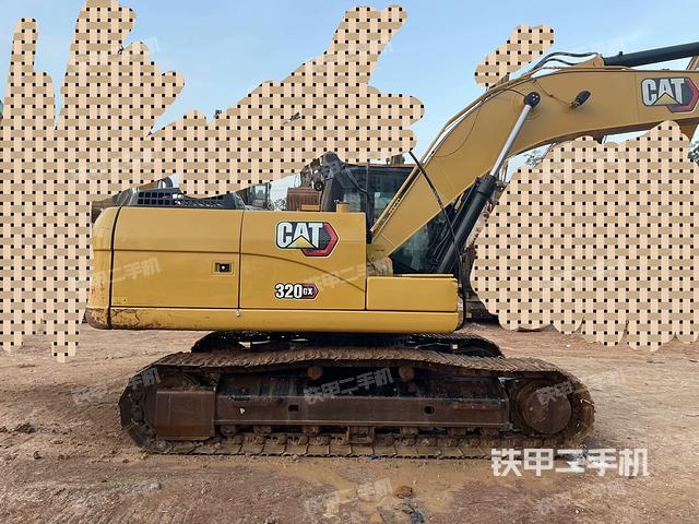 單側(cè)履帶整體(整機外觀) 單側(cè)履帶整體(整機外觀)