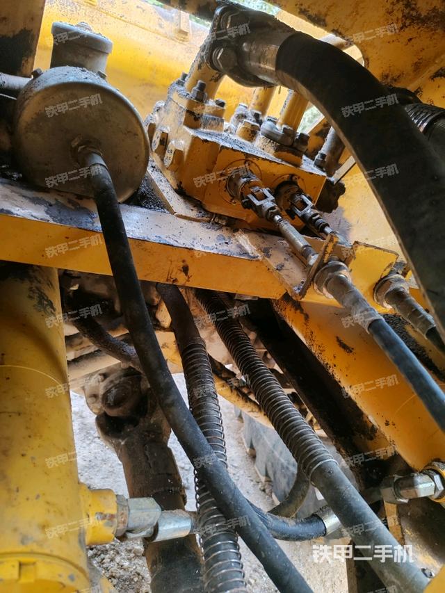 前驅(qū)動橋（液壓/傳動系統(tǒng)）