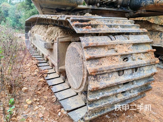 右側(cè)履帶整體（行走機構(gòu)）