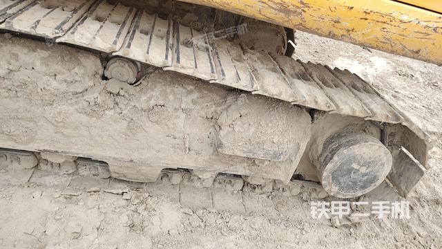 單側(cè)履帶整體（整機(jī)外觀）