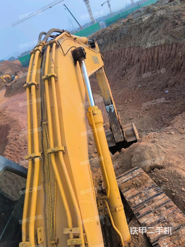 小臂整體左后（工作和回轉(zhuǎn)裝置）