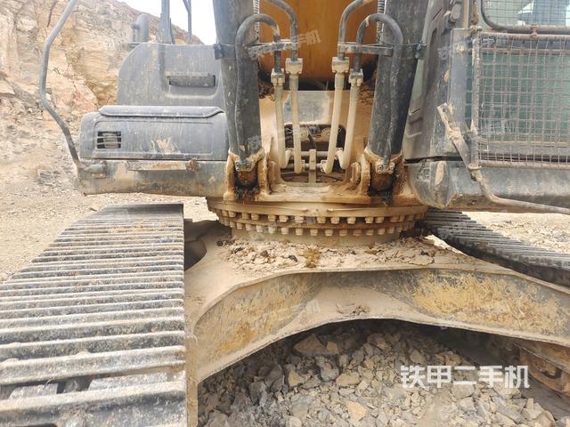 大臂根部?斜視（工作和回轉(zhuǎn)裝置）