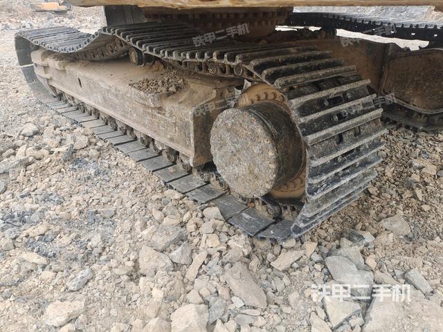 左側(cè)履帶整體?（行走機(jī)構(gòu)）