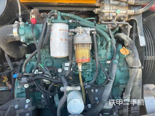 發(fā)動(dòng)機(jī)整體俯視（整機(jī)外觀）