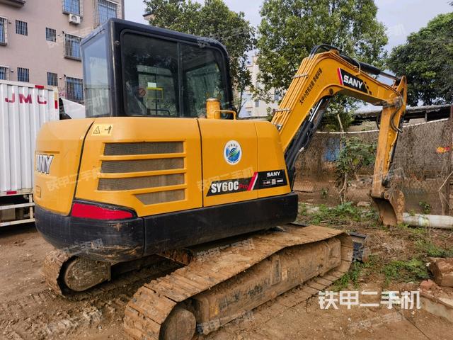 右后45(整機(jī)外觀) 右后45(整機(jī)外觀)