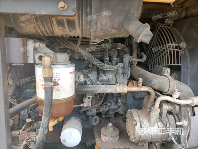 發(fā)動(dòng)機(jī)室(上車(chē)部件) 發(fā)動(dòng)機(jī)室(上車(chē)部件)