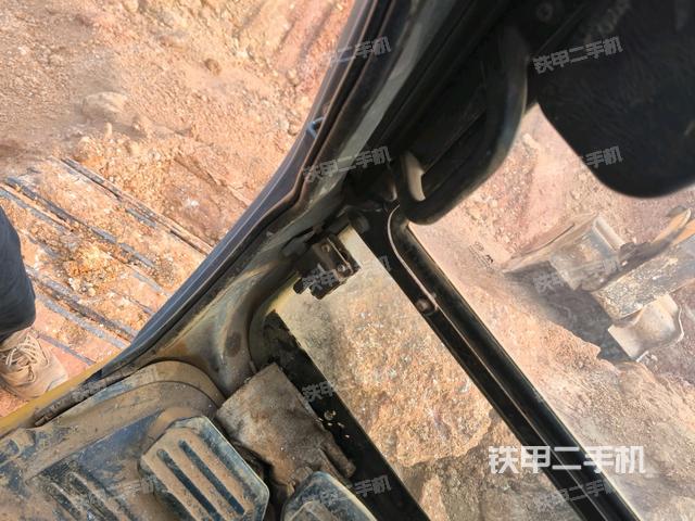 駕駛室左后45度（駕駛室部分）