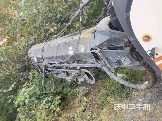 整機(jī)右后45°(設(shè)備外觀及核心部件) 整機(jī)右后45°(設(shè)備外觀及核心部件)