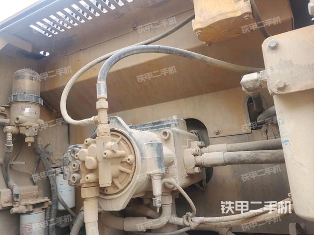 液壓泵斜45?左（大件艙室）