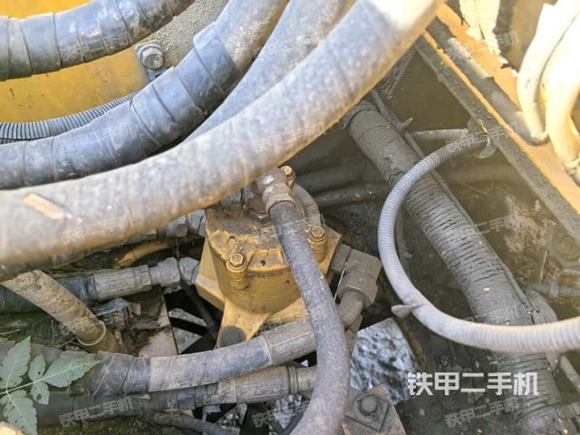 中央回轉(zhuǎn)接頭特寫(上車部件) 中央回轉(zhuǎn)接頭特寫(上車部件)
