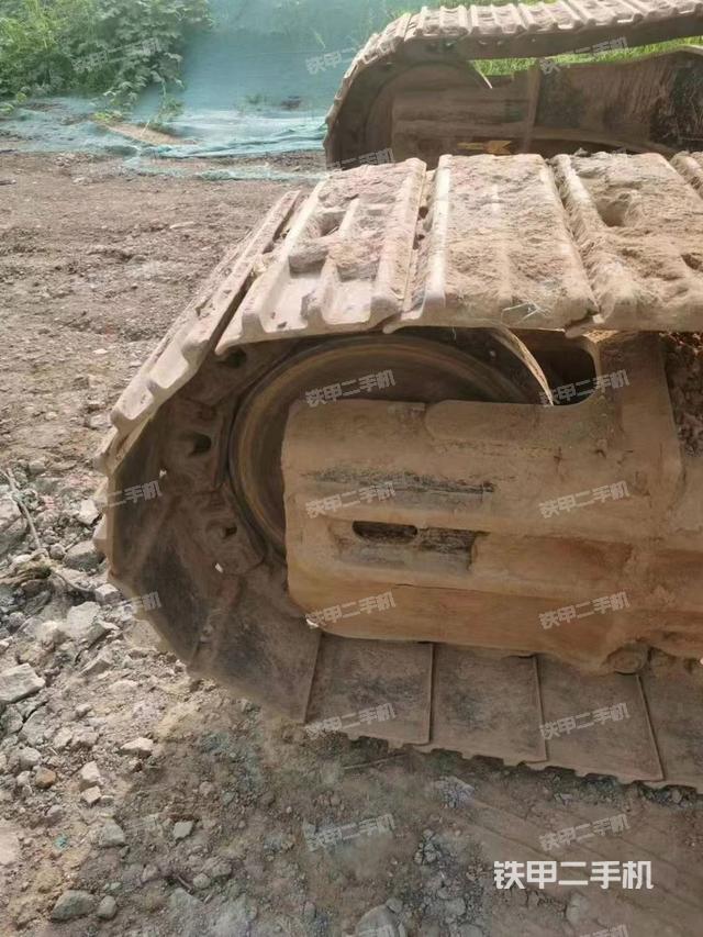 單側(cè)履帶整體（整機(jī)外觀）