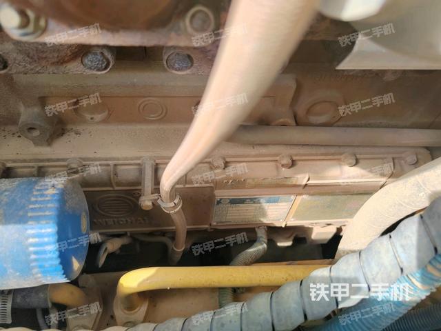 發(fā)動機右側(cè)全景(推土機發(fā)動機艙) 發(fā)動機右側(cè)全景(推土機發(fā)動機艙)
