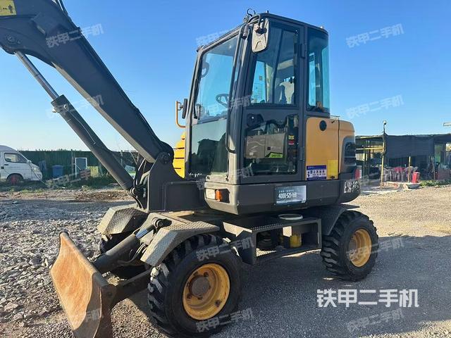 單側(cè)履帶整體（整機(jī)外觀）