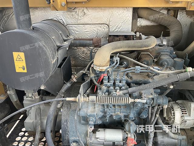 發(fā)動(dòng)機(jī)整體俯視（整機(jī)外觀）