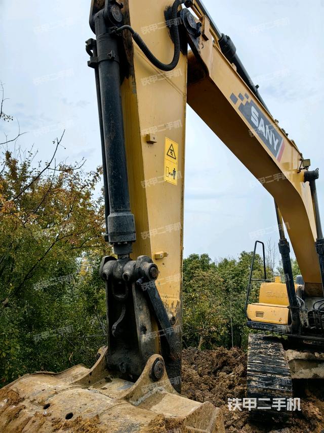 小臂整體左后（工作和回轉(zhuǎn)裝置）