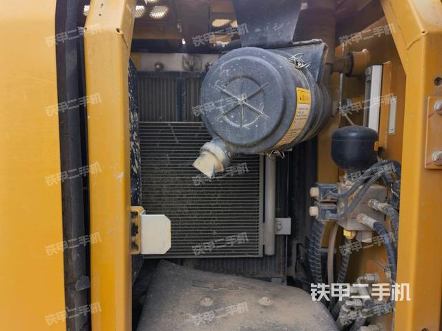 散熱器室(大件艙室) 散熱器室(大件艙室)