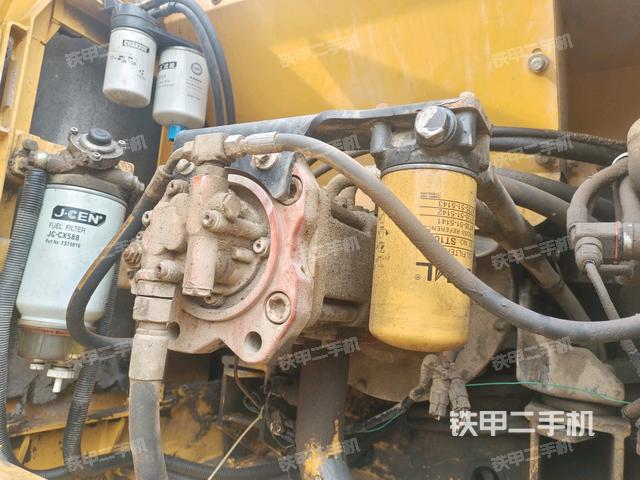 液壓泵斜45?左（大件艙室）