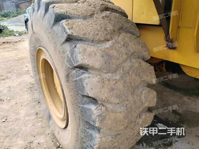 左后輪（行走機構(gòu)）