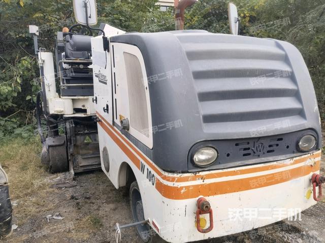 整機(jī)左側(cè)（設(shè)備外觀及核心部件）