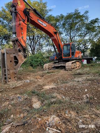 斗山DX340LC-9C挖掘機