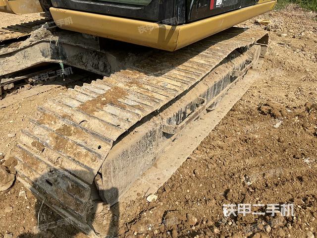 左側(cè)履帶整體?(行走機(jī)構(gòu)) 左側(cè)履帶整體?(行走機(jī)構(gòu))