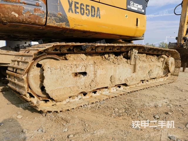 左側履帶整體?（行走機構）