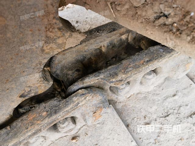 左托鏈輪和鏈筋（行走機(jī)構(gòu)）