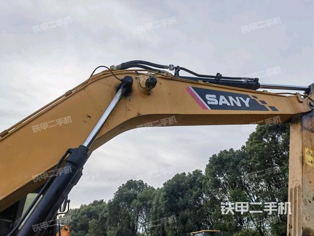 大臂整體?右側(cè)（工作和回轉(zhuǎn)裝置）