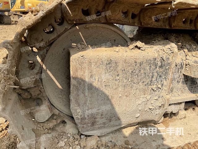 左側(cè)行走馬達(dá)蓋板(行走機(jī)構(gòu)) 左側(cè)行走馬達(dá)蓋板(行走機(jī)構(gòu))