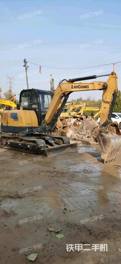 單側履帶整體（整機外觀）