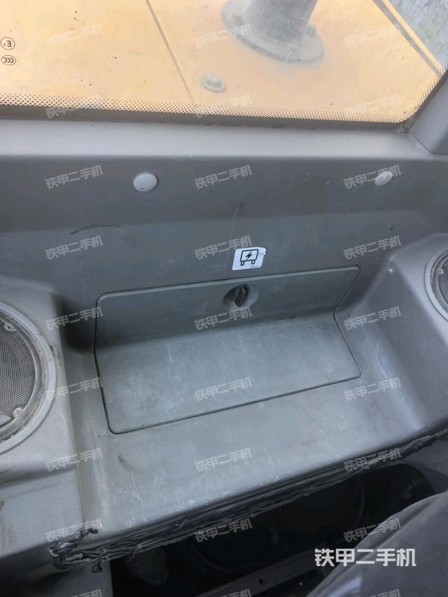 座椅后部（駕駛室部分）