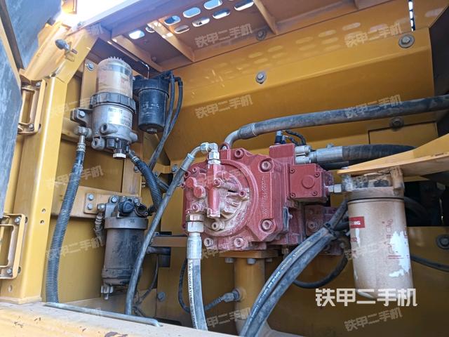 液壓泵室(大件艙室) 液壓泵室(大件艙室)