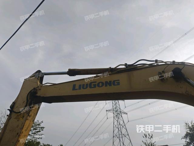 小臂整體右前（工作和回轉裝置）