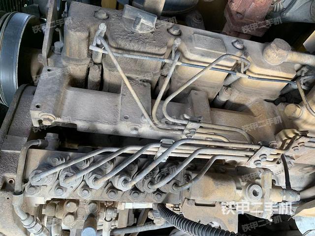 發(fā)動(dòng)機(jī)左側(cè)（整機(jī)外觀及大件）