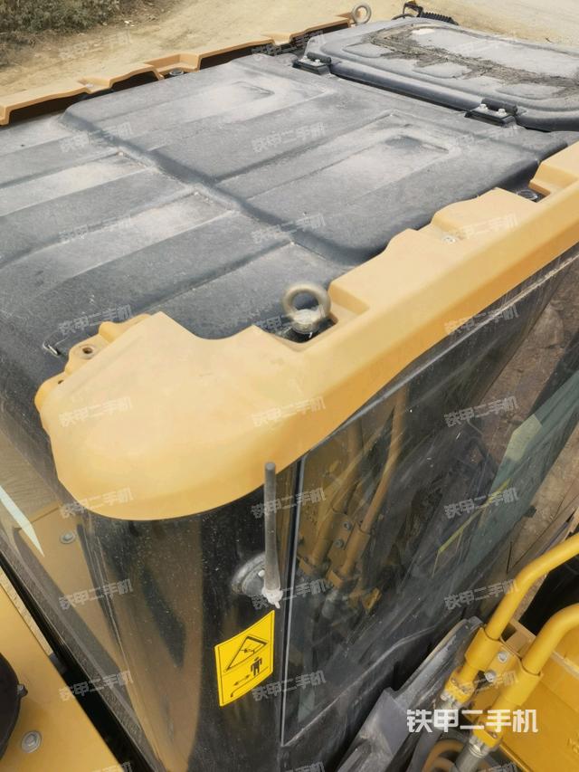 駕駛室頂部（整機(jī)外觀）