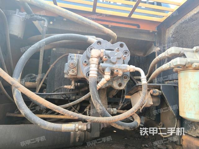 電瓶（大件艙室）