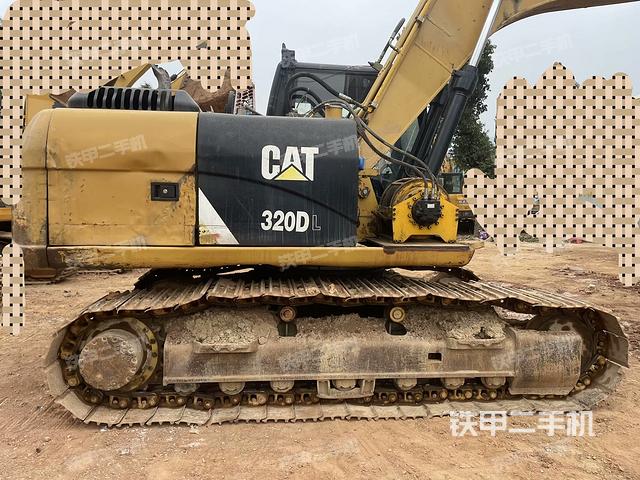 整機(jī)右后45°(整機(jī)外觀) 整機(jī)右后45°(整機(jī)外觀)