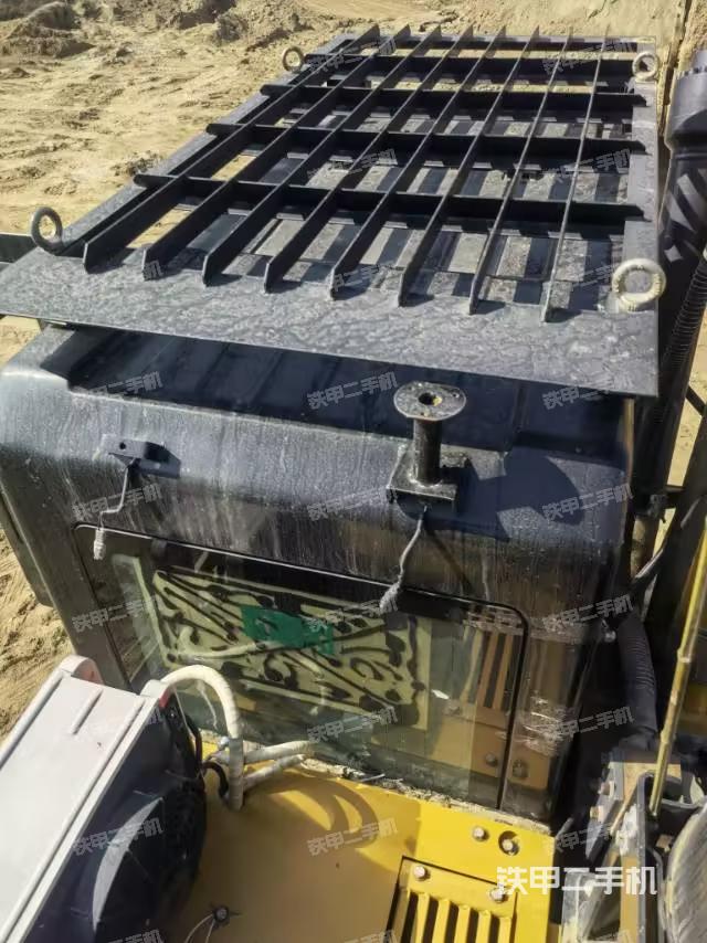 駕駛室頂部（整機(jī)外觀）