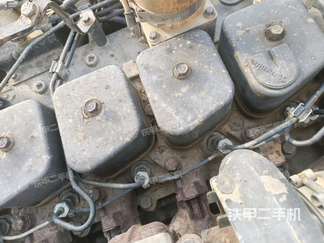 氣門室蓋螺絲特寫（上車部件）