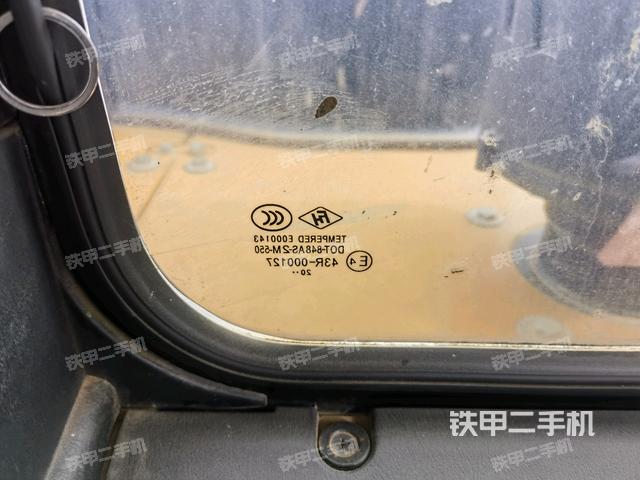 后窗玻璃角標(biāo)（駕駛室部分）