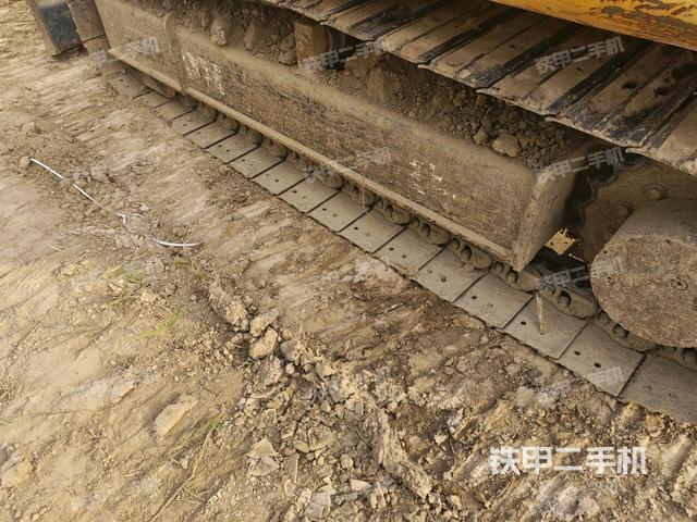 左側(cè)行走馬達蓋板（行走機構(gòu)）