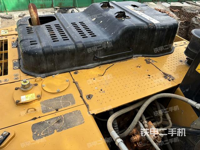 駕駛室頂部（整機(jī)外觀）