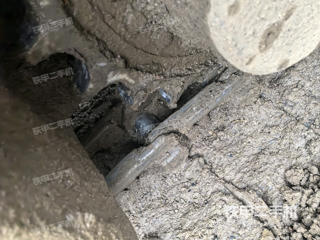 右側(cè)履帶整體（行走機(jī)構(gòu)）